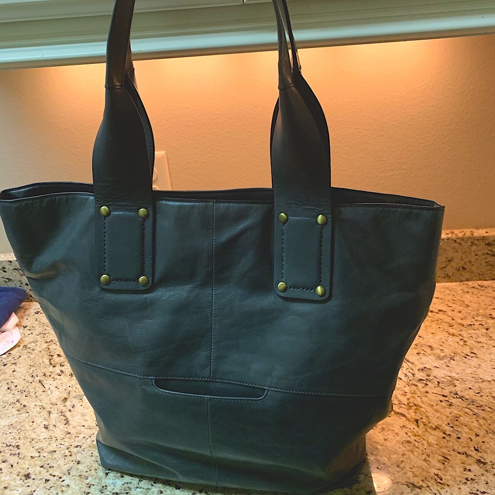 Brand new Hobo bag.  Only used twice